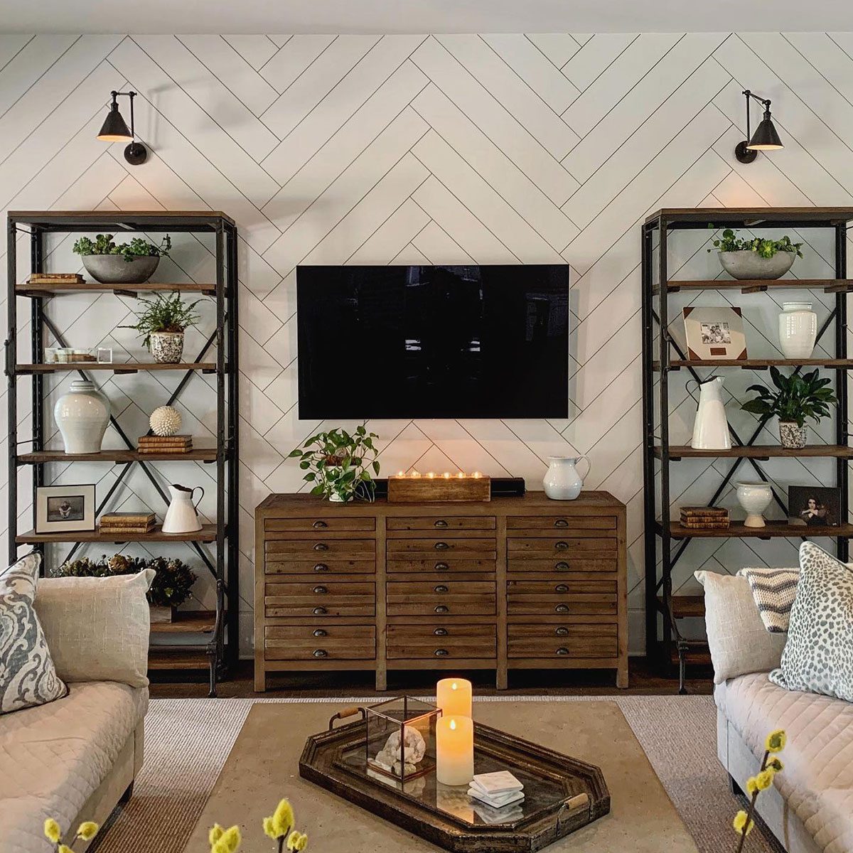 8 Decor Ideas To Go with White Walls and White Trim